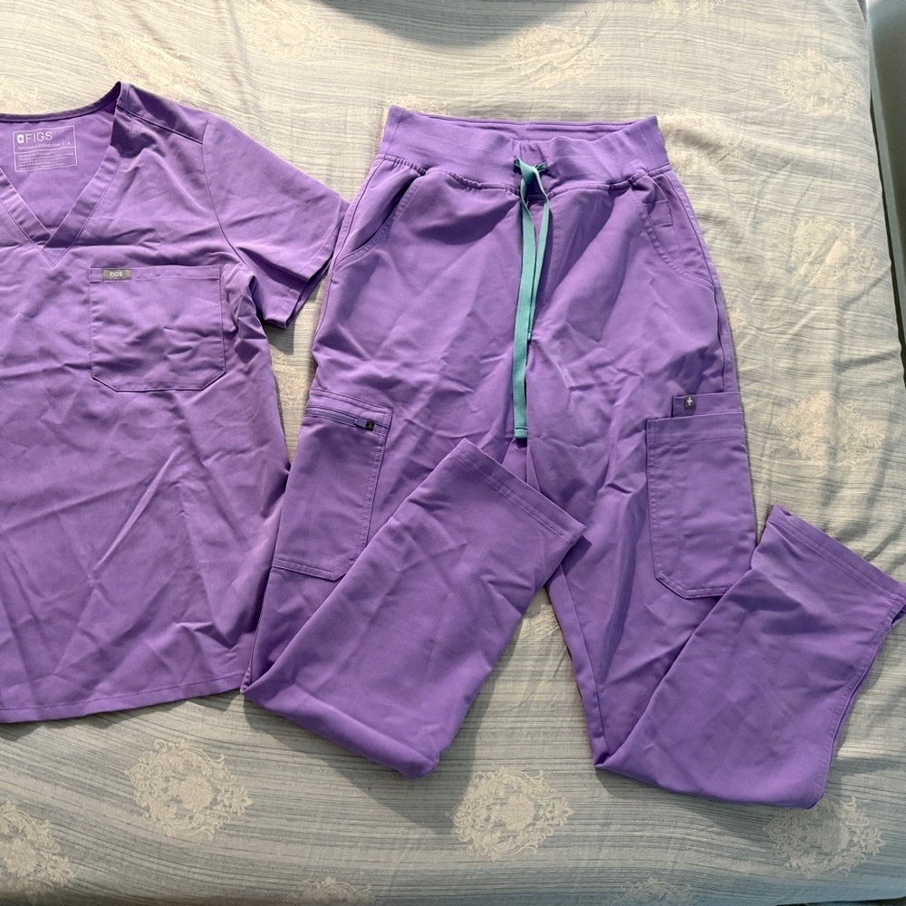 Figs - limited edition Lilac Dawn scrub pants